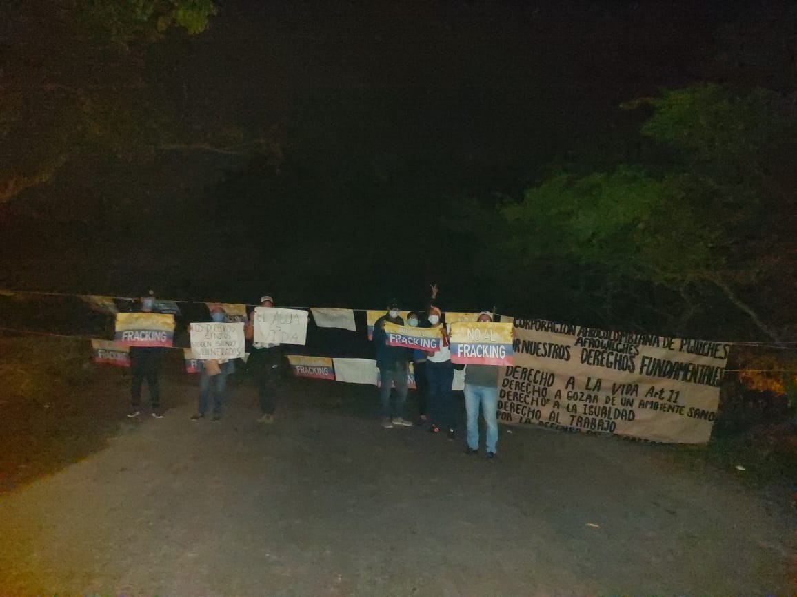 Gráfica alusiva a “El pueblo manda, el fracking no va”: avanzan protestas en Puerto Wilches, Santander